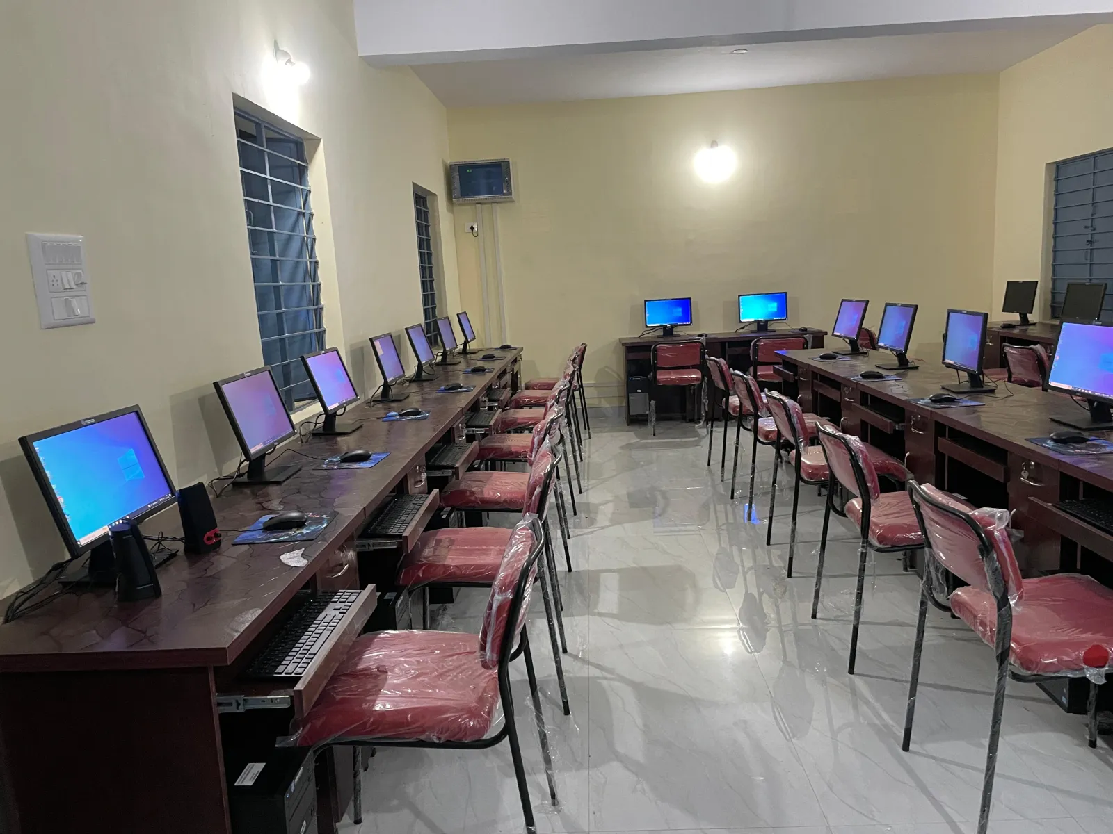 Institutional computer lab install